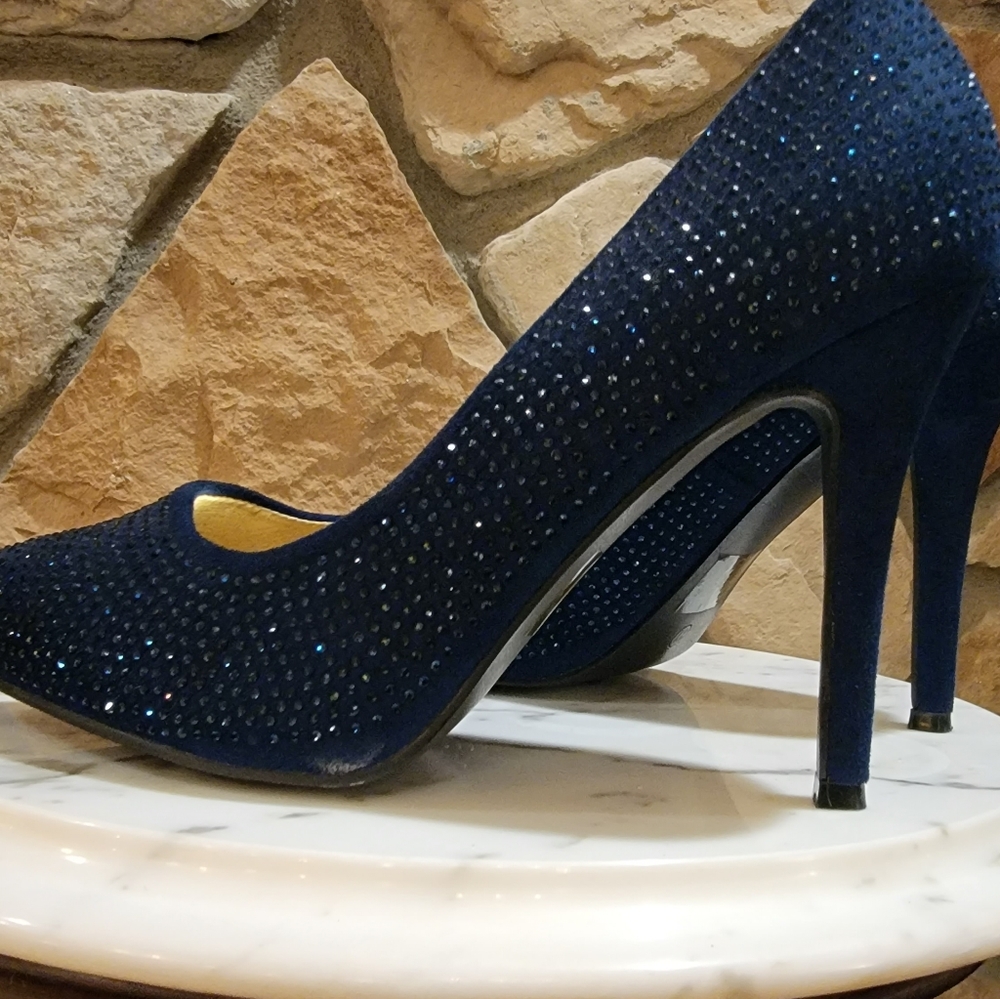 Women's shoes